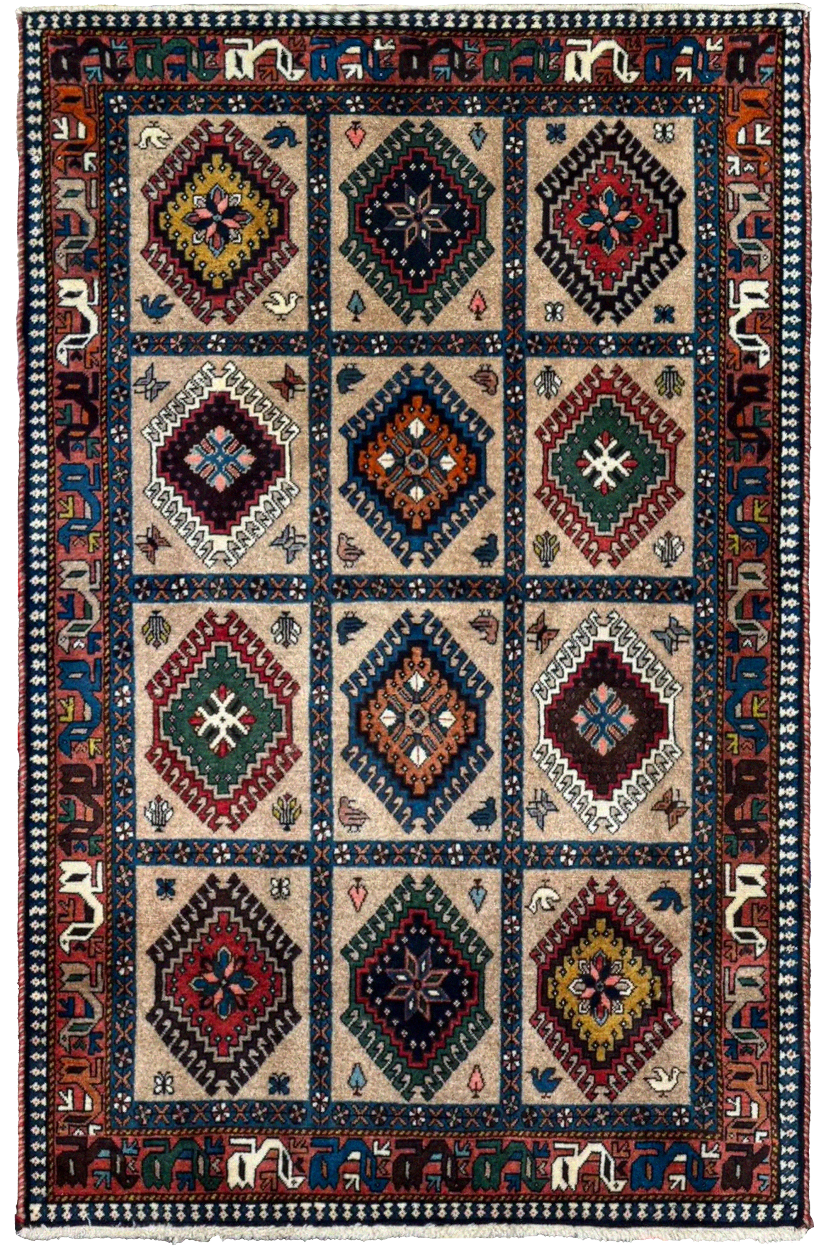 Persian Shiraz Traditional Rug 96739
