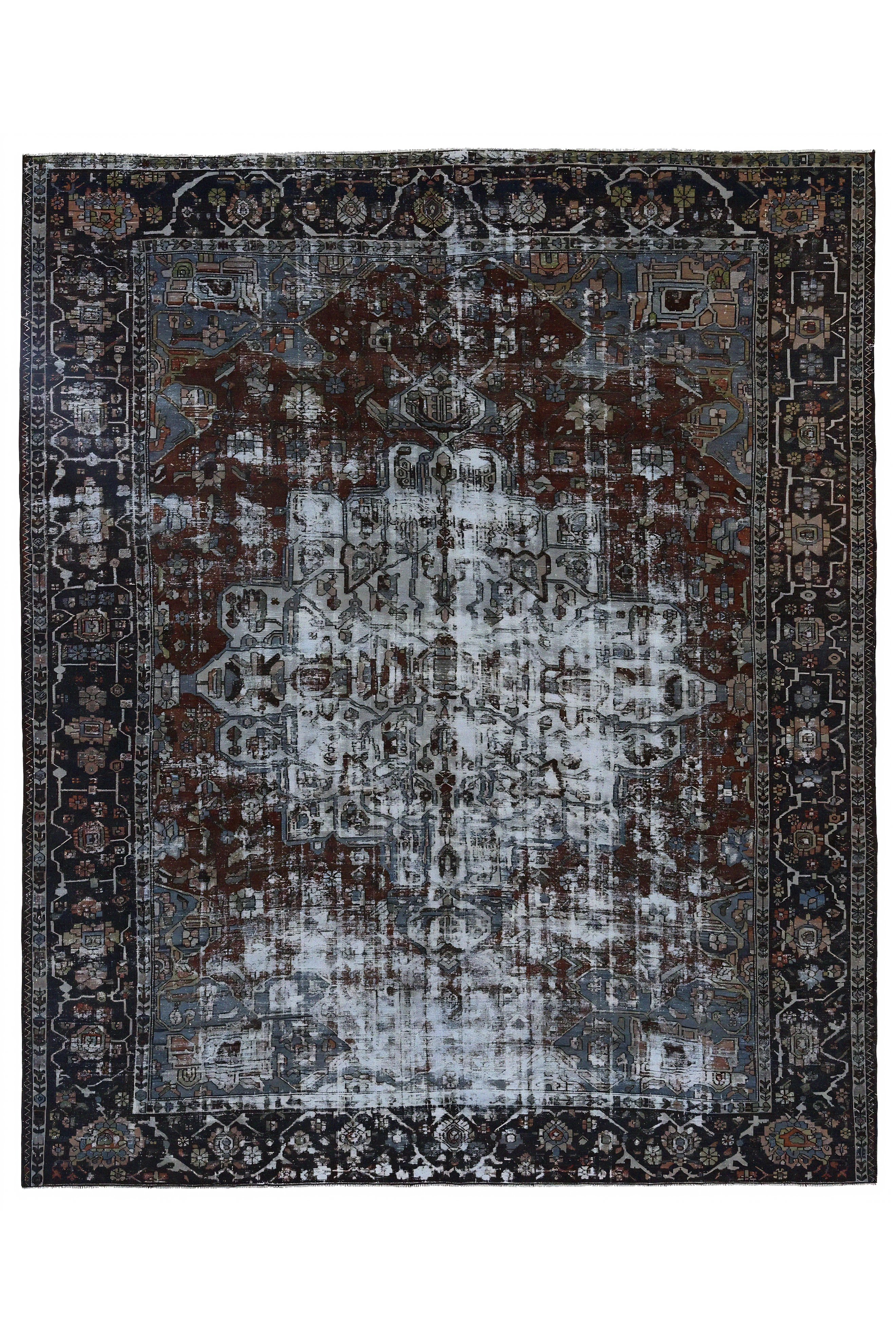 Antique Persian Bakhtiar Traditional Rug 96792