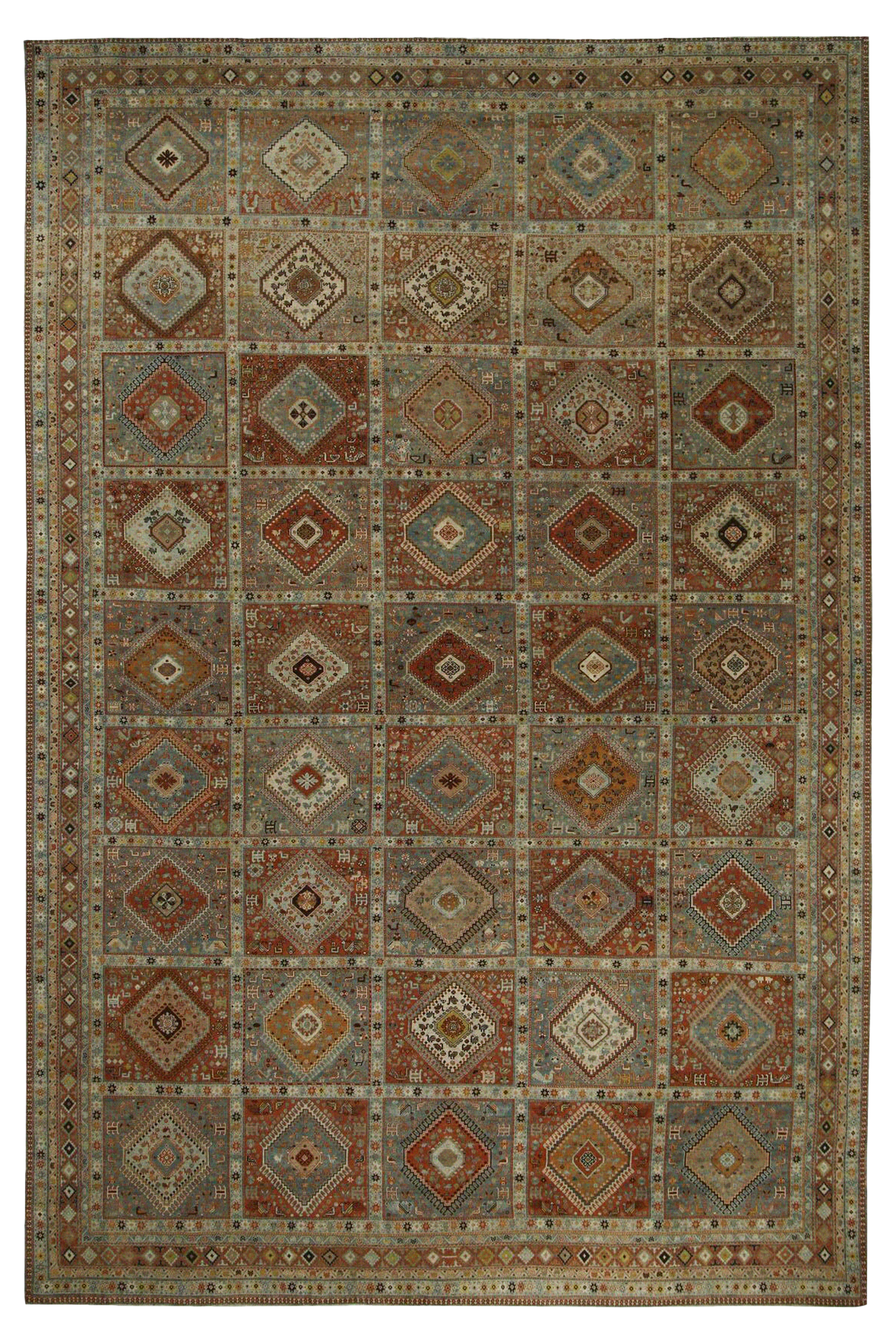 Antique Persian Shiraz Traditional Rug 97301