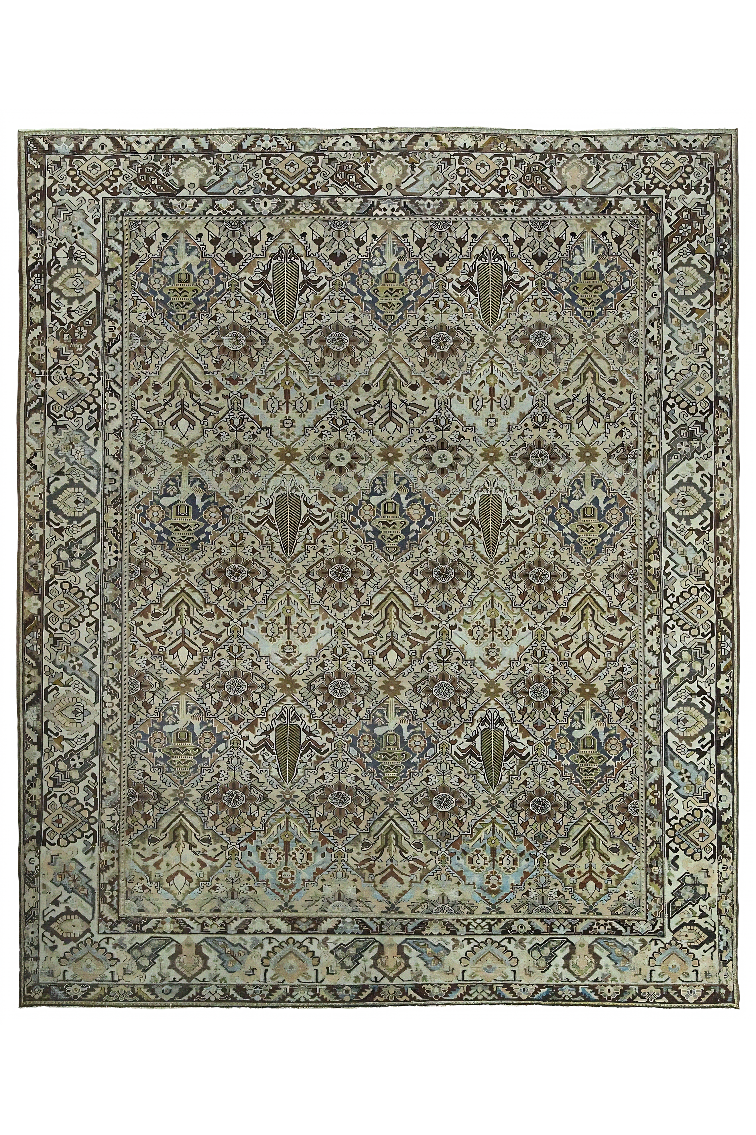 Antique Persian Bakhtiar Traditional Rug 97559