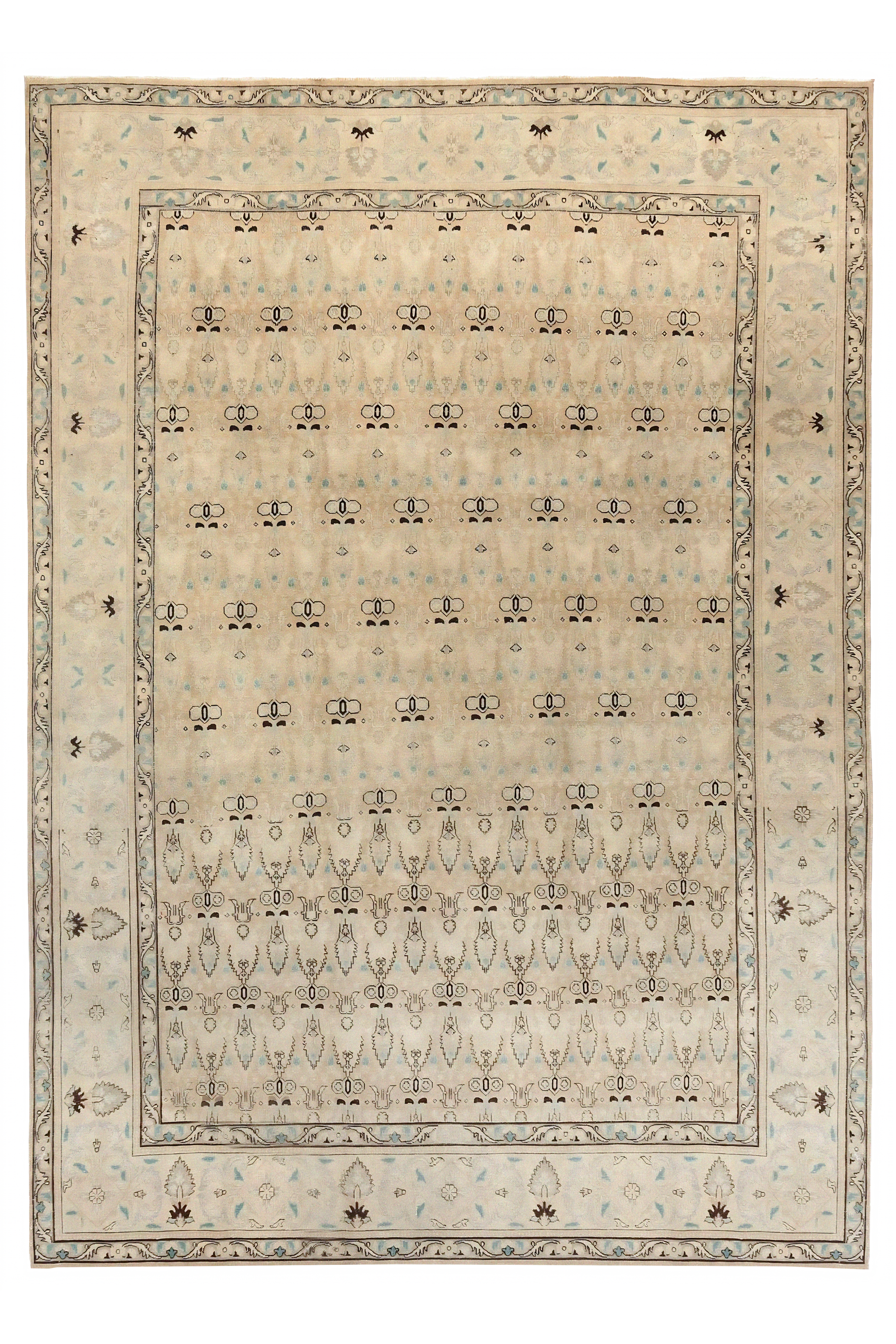 Antique Persian Tabriz Traditional Rug 97691